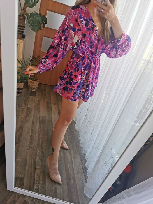 Krótka zwiewna wielokolorowa sukienka bufiaste rękawy kwiaty S flower