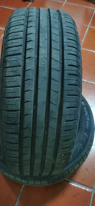 2 pneus Rotalla semi novos