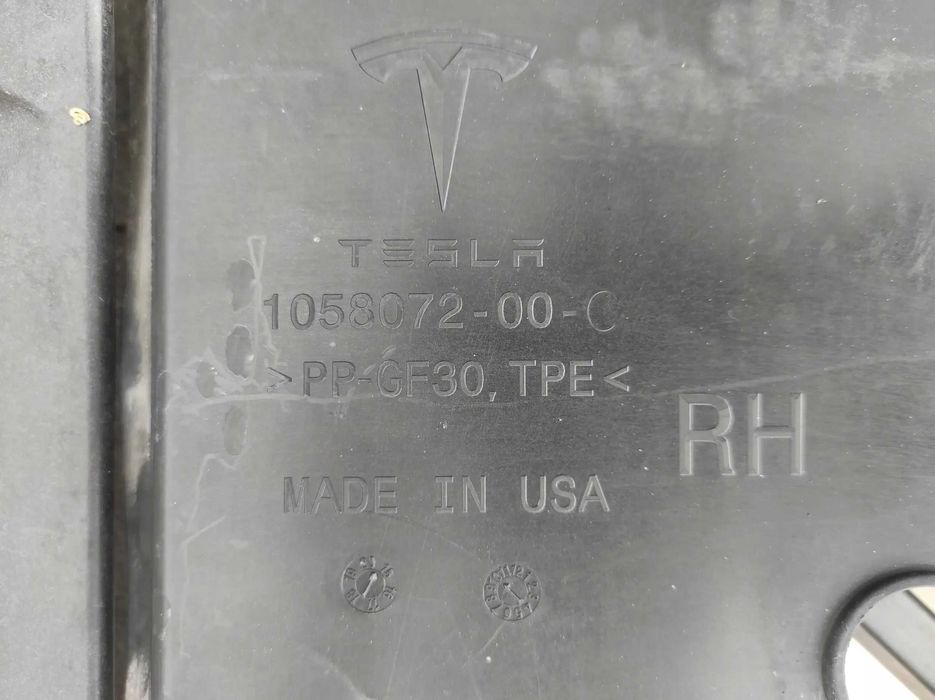 Tesla Model S - радіатори, вентилятори, дифузори - рестайл дорестайл