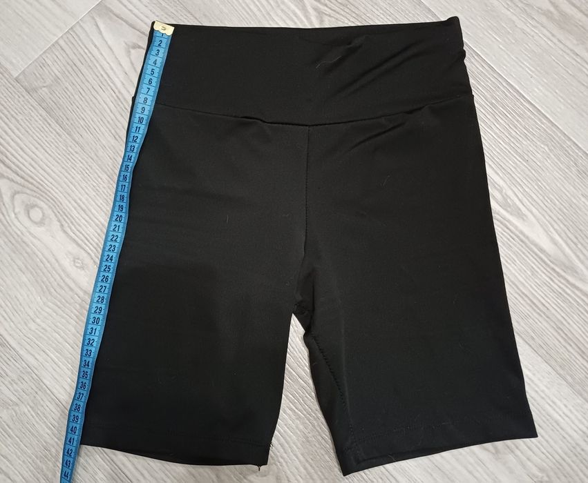 Чорні велосипедки