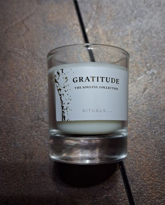 Mini  świeczki zapachowe Rituals.Walentynki