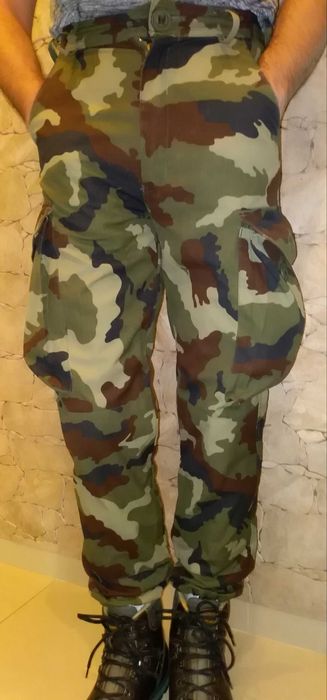 Kontraktowe Spodnie wojskowe armii irlandzkiej 30 S vintage 1999