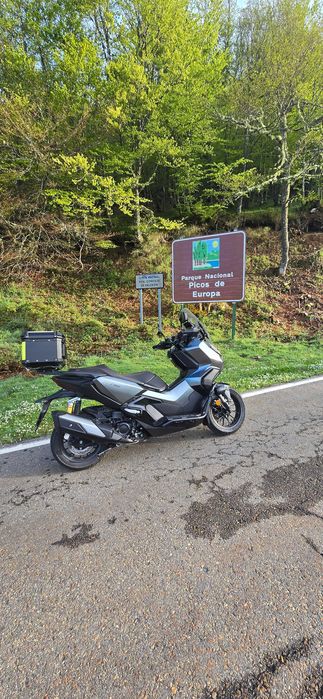 Honda Adv 350  como nova