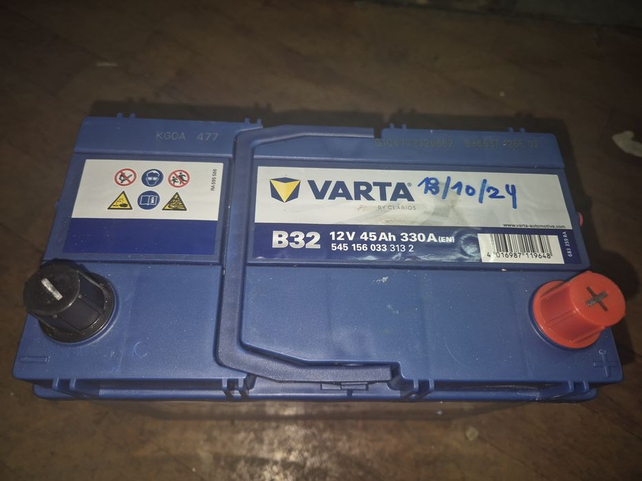 Bateria Varta B32,  44ah de 330amp, NOVA