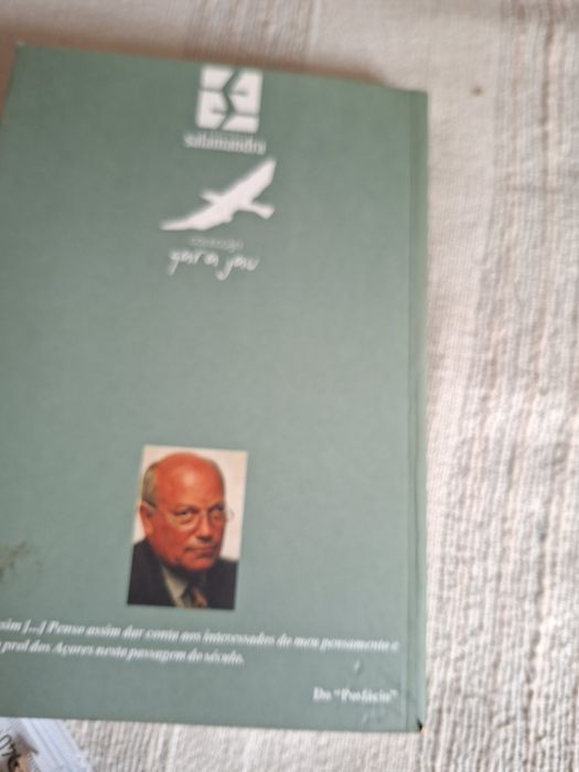 Açores livro de Medeiros Ferreira