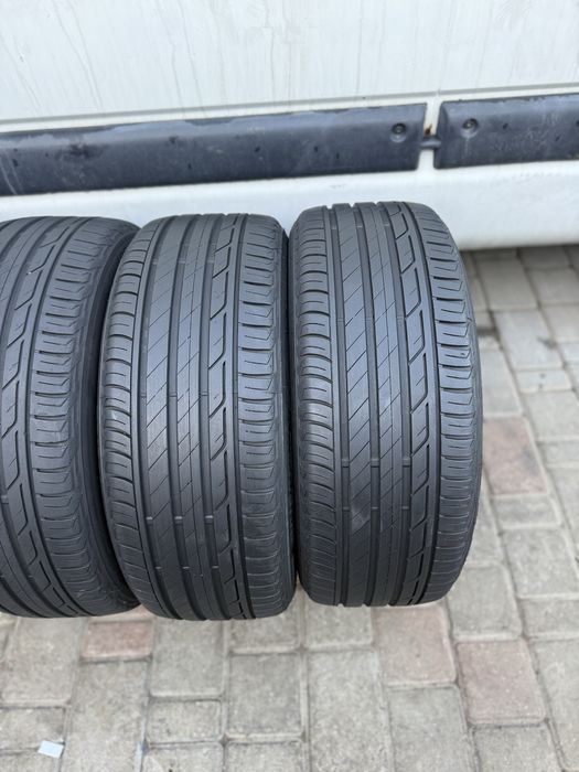 Колеса/резина/гума 215/50R18 Bridgestone