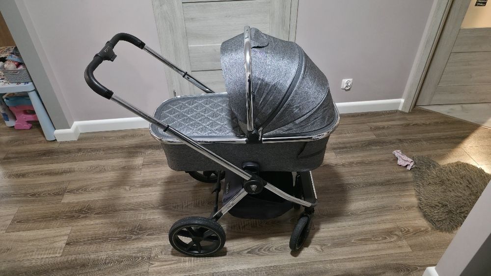 Wózek 2w1 Venicci Tinum + nosidełko