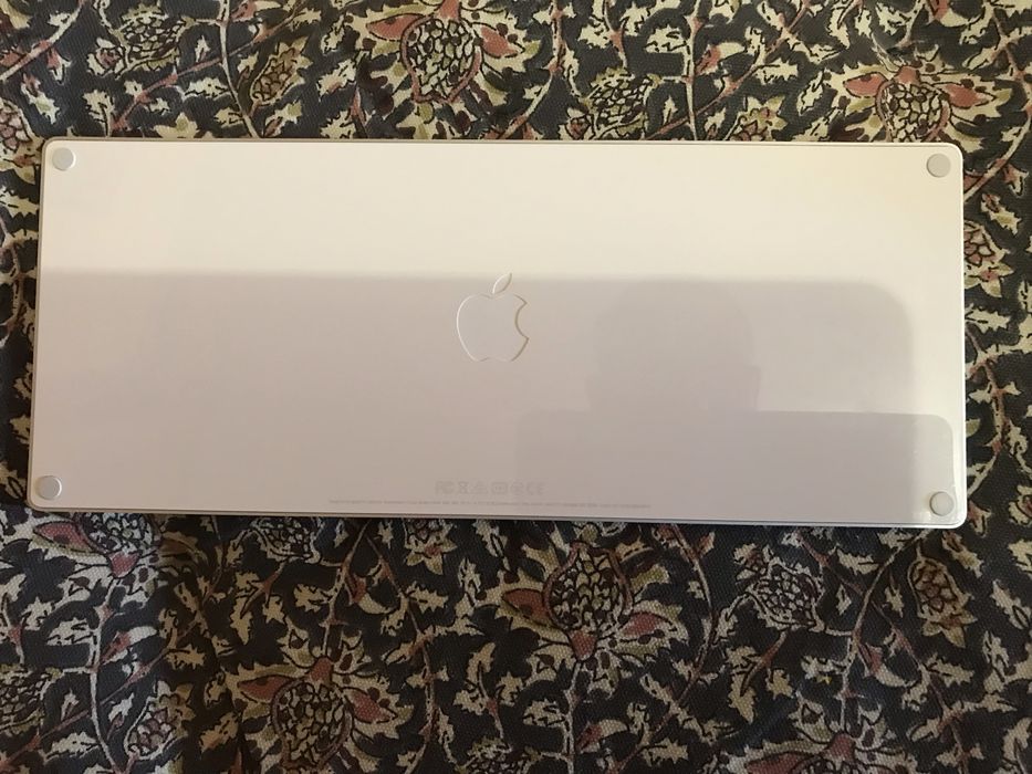 Клавиатура Apple Magic Keyboard 2 A1644 у відмінному стані