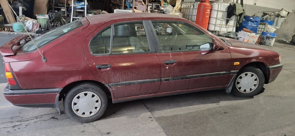 Nissan Primera p10 5portas 1.6slx ref:ga16ds
