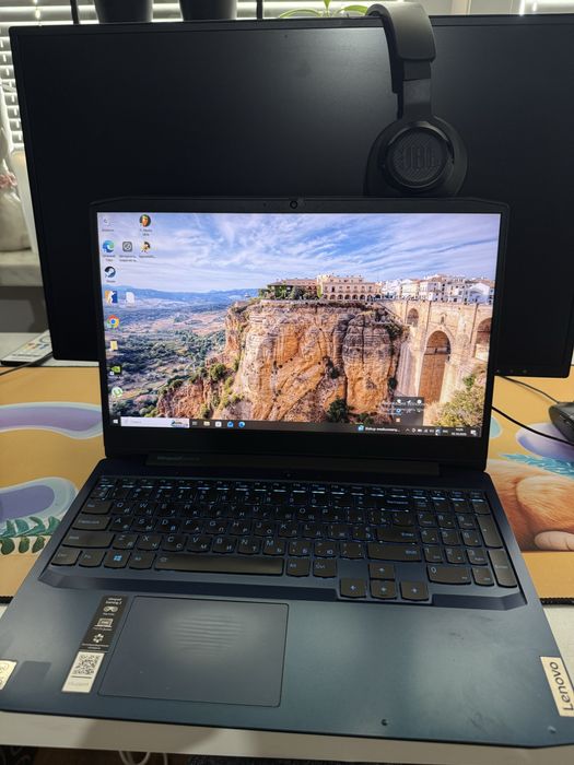 Lenovo IdeaPad Gaming 3 | GTX 1650 | i5-10300H | 8GB RAM | SSD