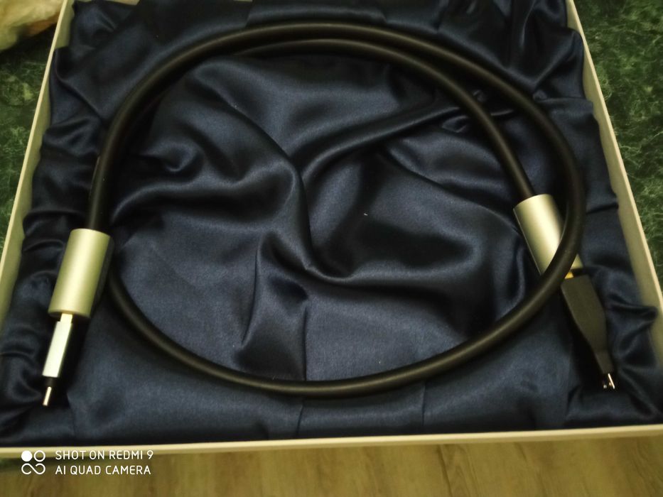 Chord Hugo 2 + kabel USB klasy hi-end Fidata HFU2 1m