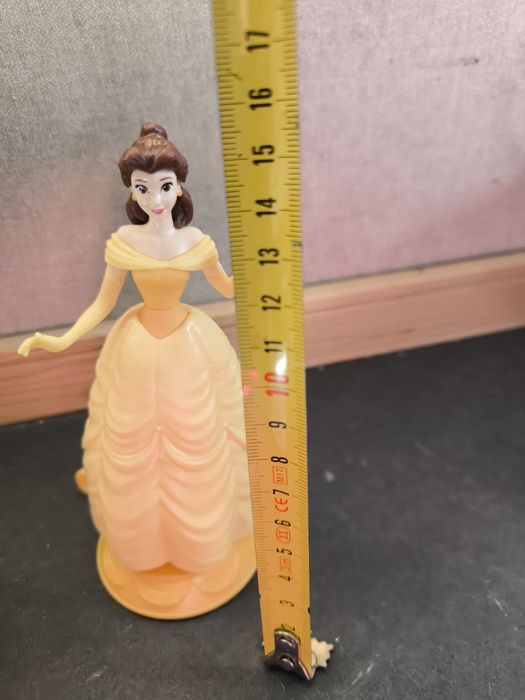 Figura Kinder Surpresa – Princesa Bela