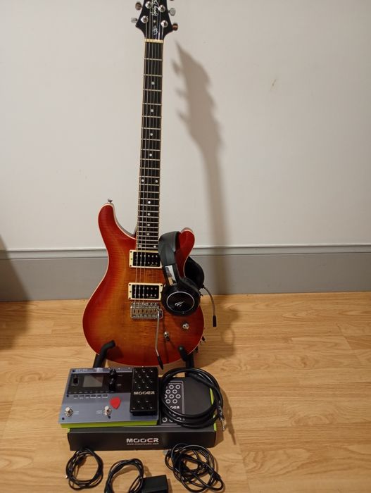 Harley Benton CST-24 Deluxe + Mooer GE150 (Pack Completo) – Como Nova