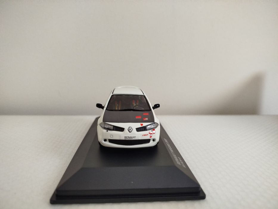 Miniatura Renault Megane RS 1/43 Nova