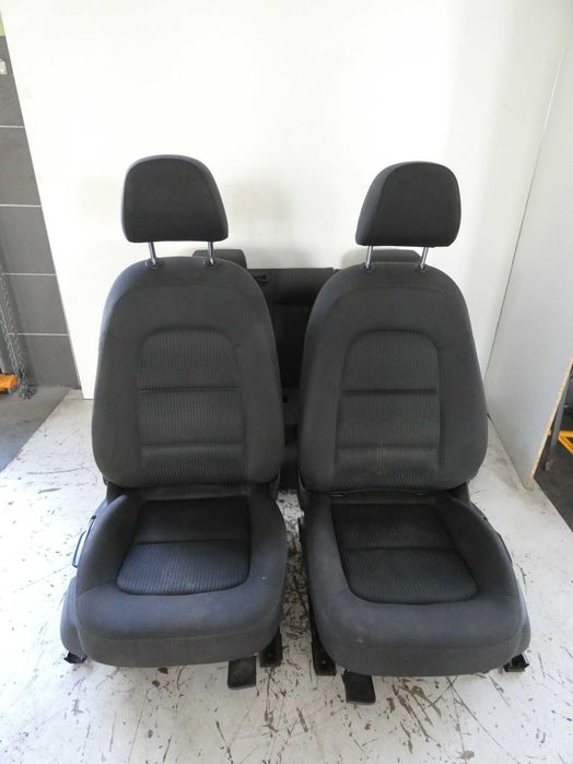 AUDI A4 B8 SEDAN Lift fotele kanapa materiałowe komplet Gorlice
