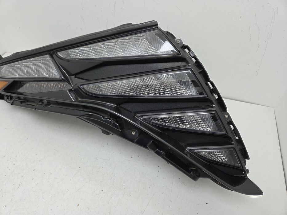 Фара права, поворот Hyundai Tucson 2022-2024 USA