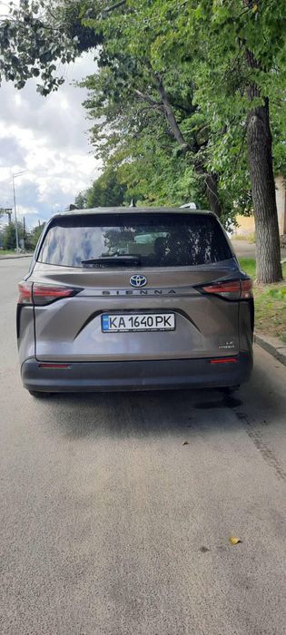 Сімейний трансфер по Україні/такси с Киева VIP таксі за кордон