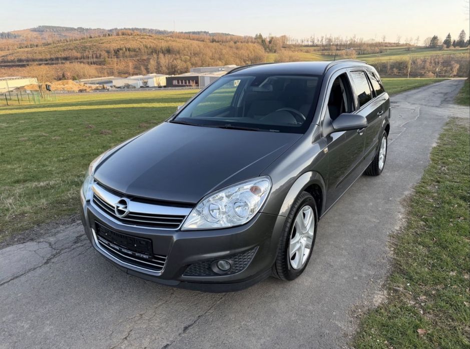 Розборка Opel Astra H | Запчастини Опель Астра Н двигун кузов ходова