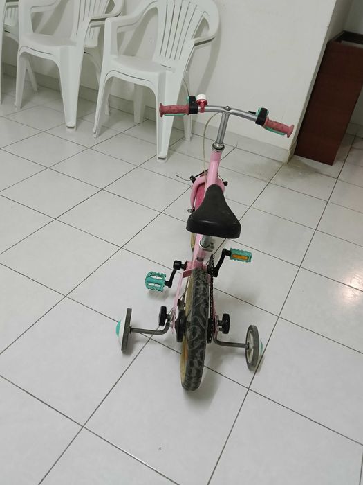 Bicicleta Unicórnio Decathlon BTWIN 14" (Estado Bom)