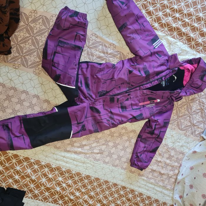 Продам комбінезон зима lessie 128р