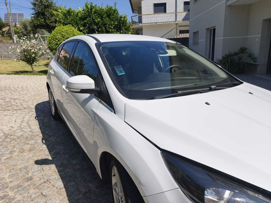 Ford Focus 1.5tdci foto 4
