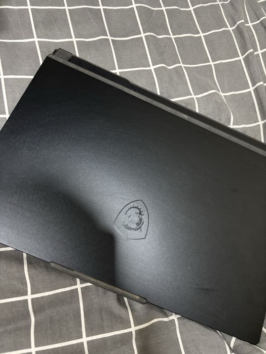 Игровой ноутбук MSI Cyborg 15 A12V