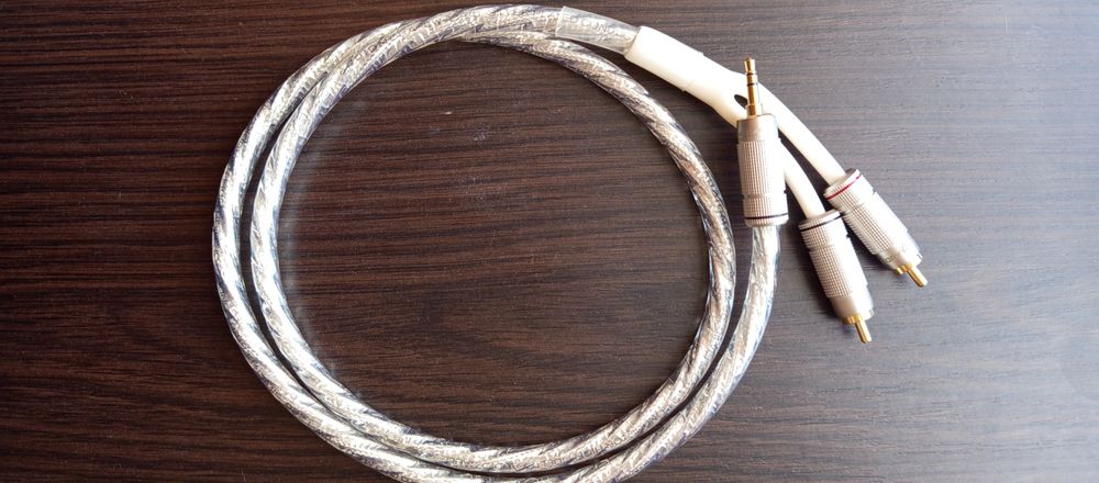 Аудиокабель/кабель AUX  один метр