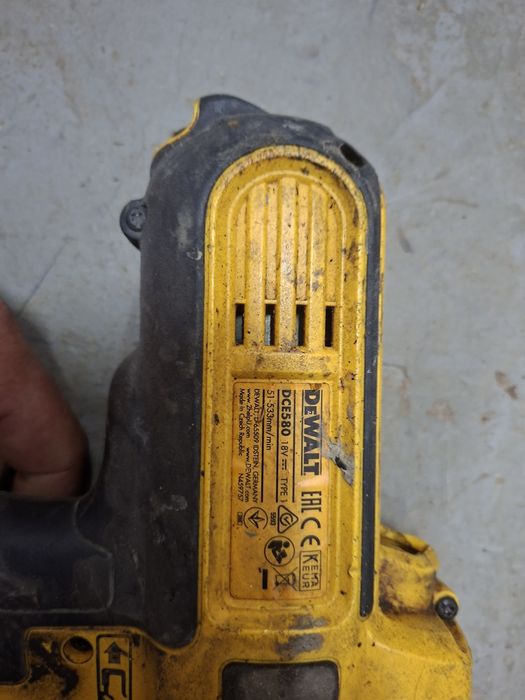 Wyciskacz do silikonu dewalt DCE580 SPRAWNY