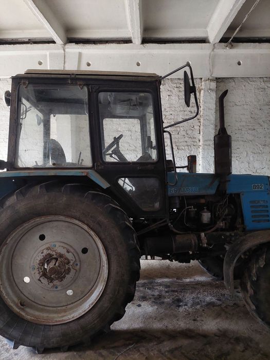 Продам трактор 892 год 2009