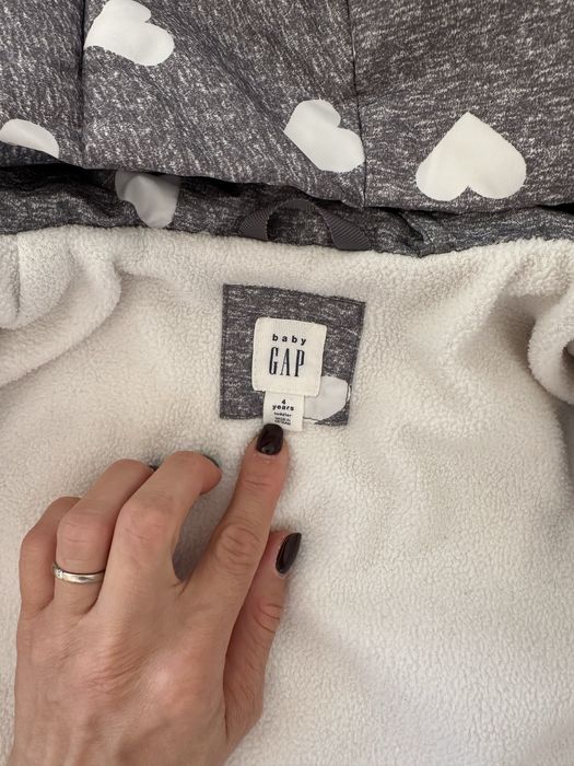 Куртка на осінь / весну GAP 4 роки на дівчинку