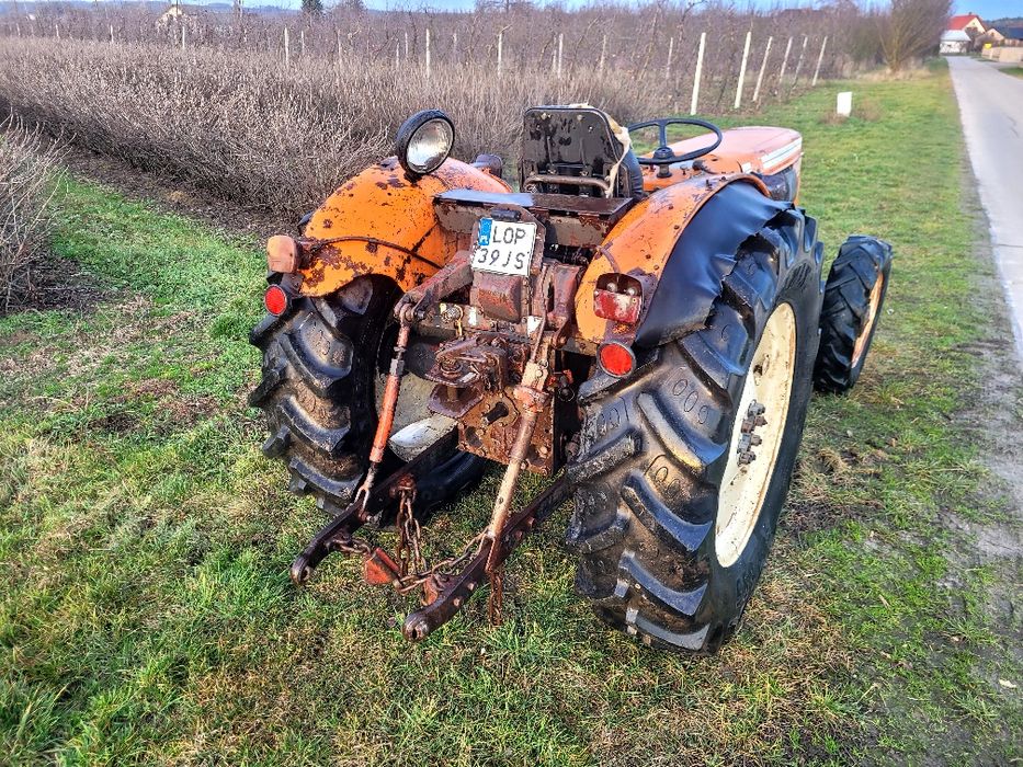 Renault S490 4x4 do chmielu sadowniczy
