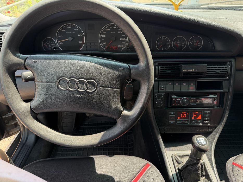 AUDI A6C4 1996 рік