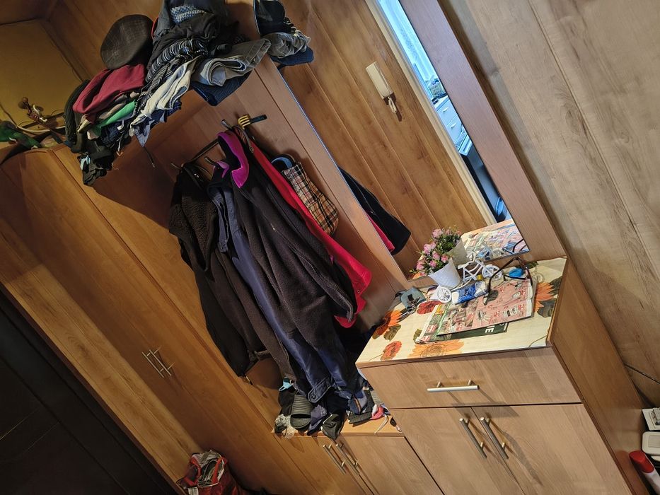 Sprzedam zestaw do przedpokoju