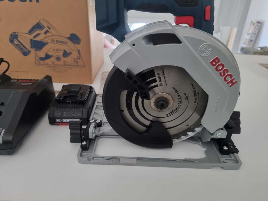 Serra Circular Bosch kit GKS 18V-57 G Professional