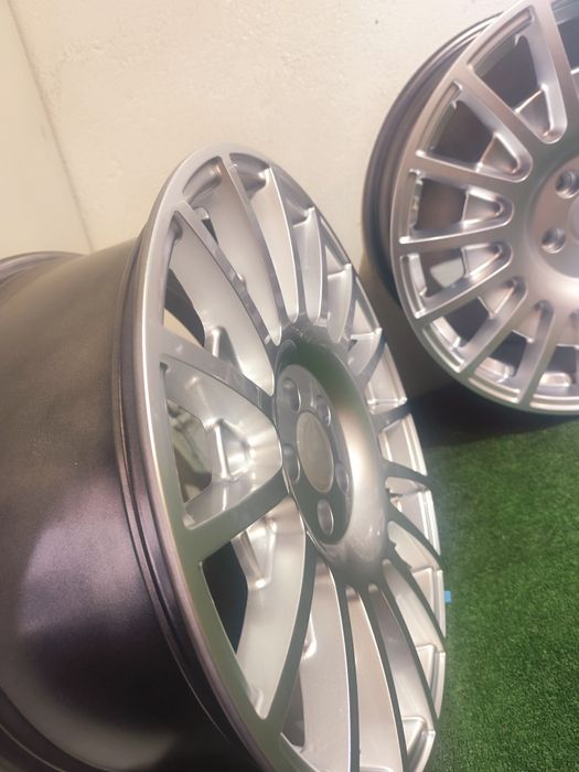 Felgi aluminiowe Ford Volvo 18" 8J Et45 5x108 Nowe Demo stan BDB
