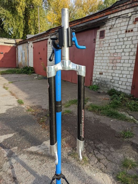 Вилка карбонова ригідна Bontrager SwitchBlade