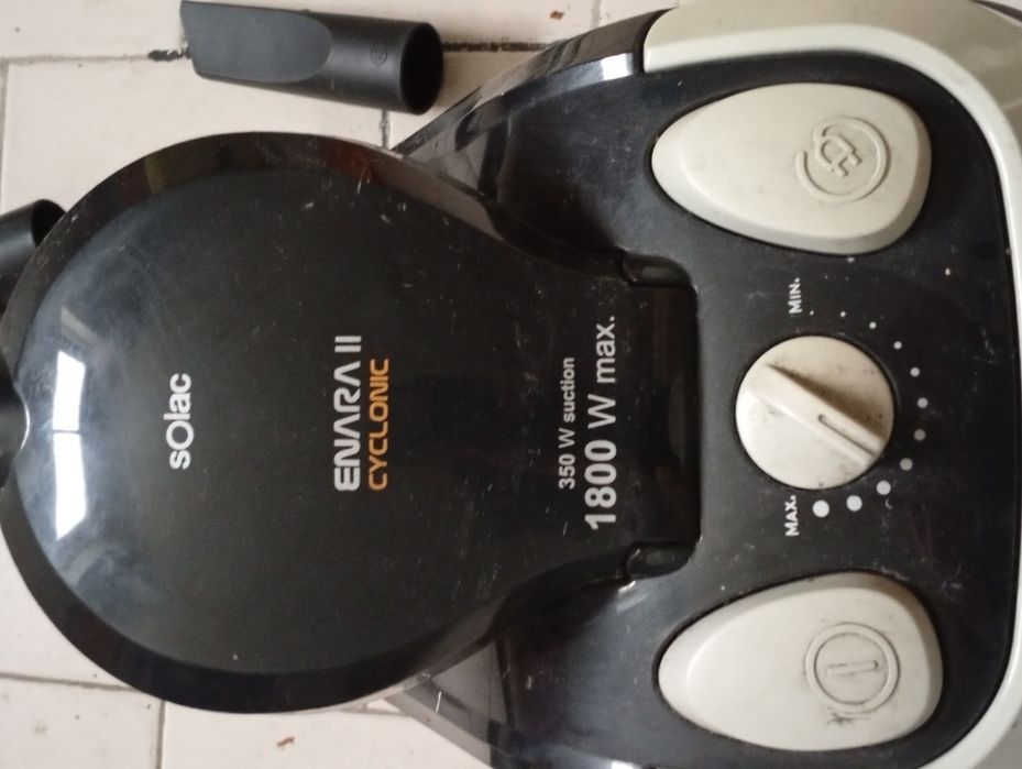 Aspirador solac 350W suction 1800W max.