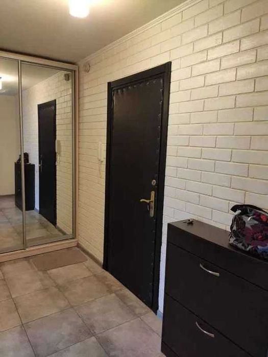 Оренда 1-к квартири на вул. Прилужна