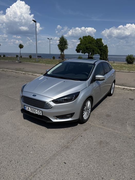 Ford Focus 2018 VIN 1FADP3J2XJL279655 фото оголошення 2 з 12