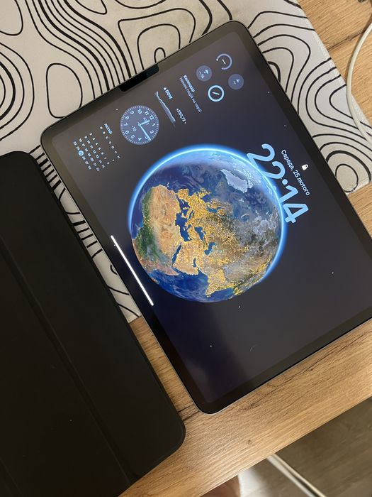 iPad Pro 11’ (64gb) 2018, + apple pencil