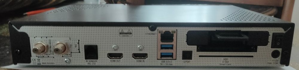 Vu+ Uno 4k SE z dowolnym image