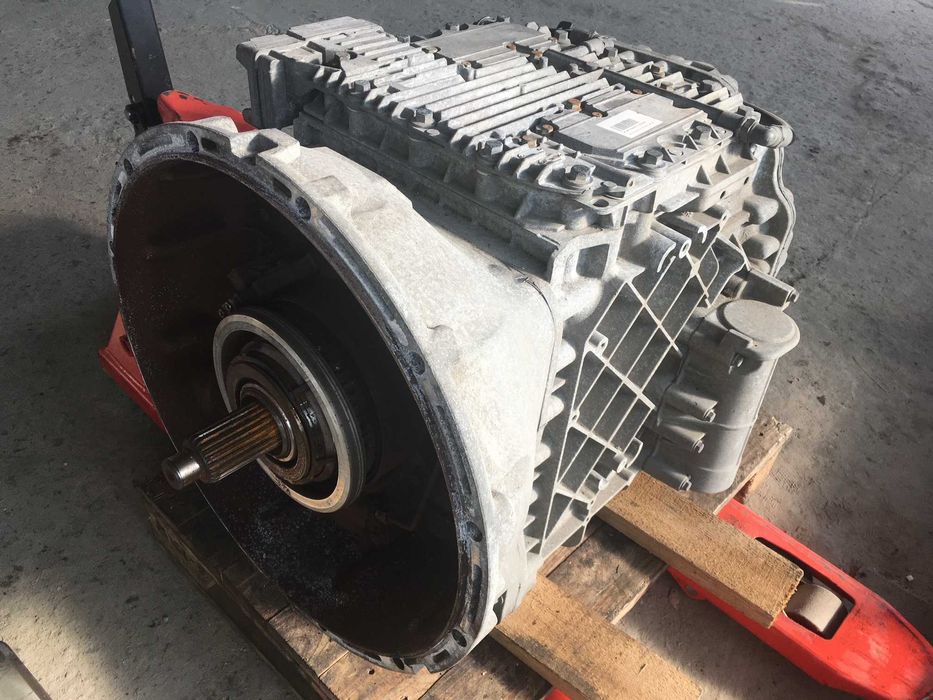 Коробка передач АКПП Renault Premium Volvo FH FM EURO 5 AT2412D 2013р