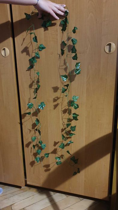 Sztuczny bluszcz, sztuczna paproć - dekoracje na ślub i wesele