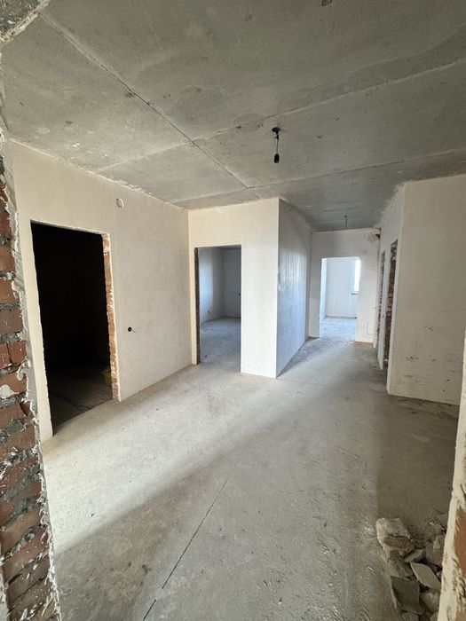 Продам 3к квартиру в Оболонському районі