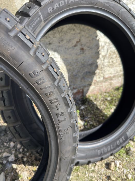 Pneus adevnture 150/70 R18 e 90/90 R21