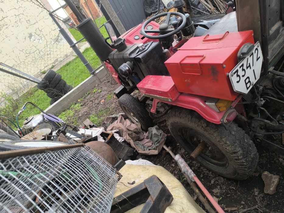 Продам трактор з навісним