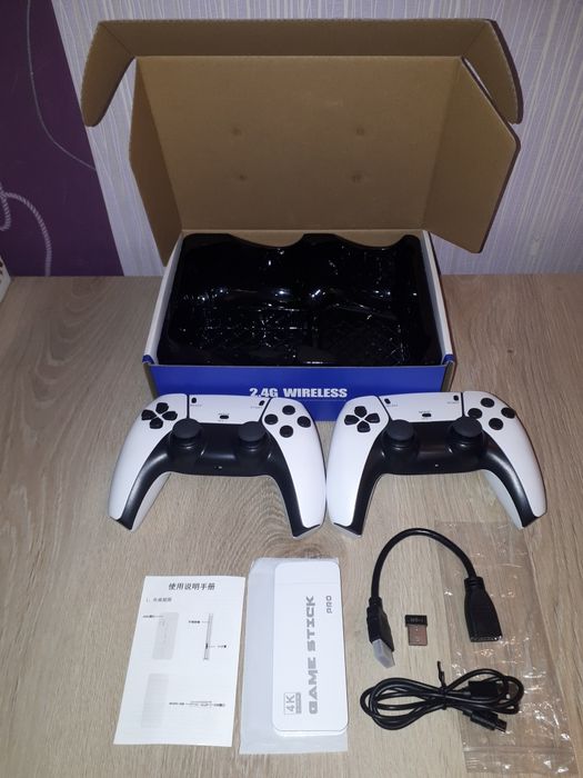 Ігрова консоль M15 Game Stick 64Gb 4K HDMI + 2 бездротові джойстика