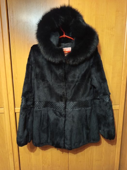 Продам жіночій напівшубок
