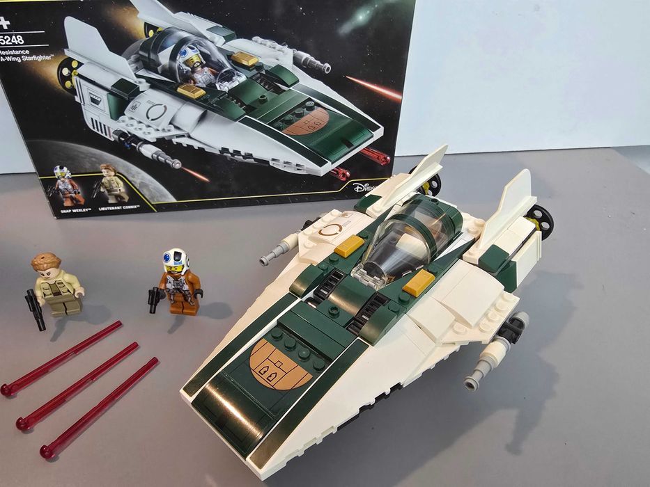 Lego Star Wars 75281 e 75248