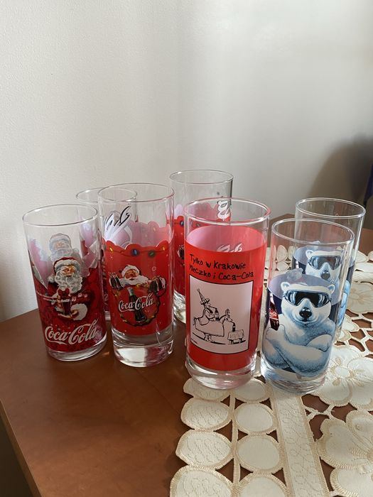 Zabytkowe szklanki coca-cola, firmy HBC Polska